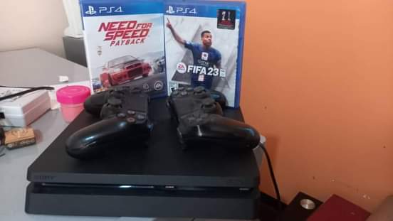 A picture of PS4