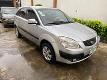 A picture of Kia rio 2005 model