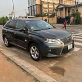 A picture of LEXUS RX350