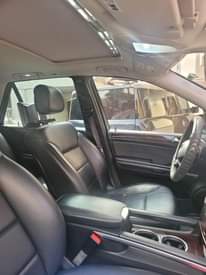 A picture of 2011 MERCEDES ML350