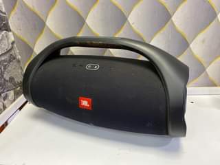 A picture of Jbl boombox 2 Bluetooth rechargeable powerful speaker at only 800k