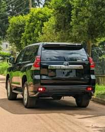 A picture of TOYOTA LANDCRUISER PRADO