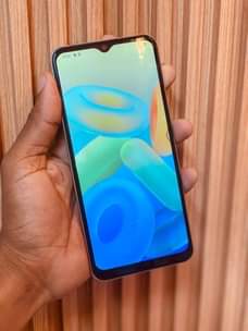 A picture of Vivo y16 gb 64 ram 4 4