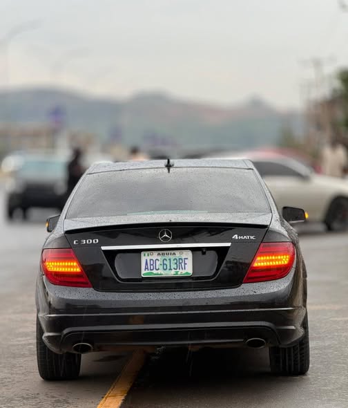 A picture of Clean Neatly Used 2009 Mercedes Benz C300 Sharp body Smooth