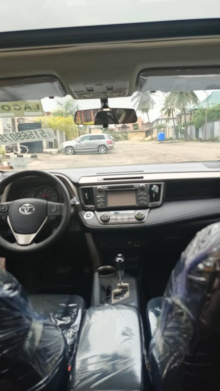 A picture of 2014 Toyota rav4