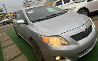 A picture of Less 5 months used Toyota Corolla 2010 model 5 4m