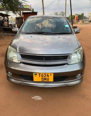 used toyota ist