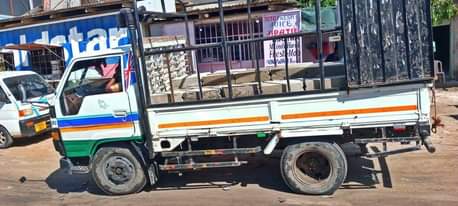 A picture of 1990 Toyota Dyana White