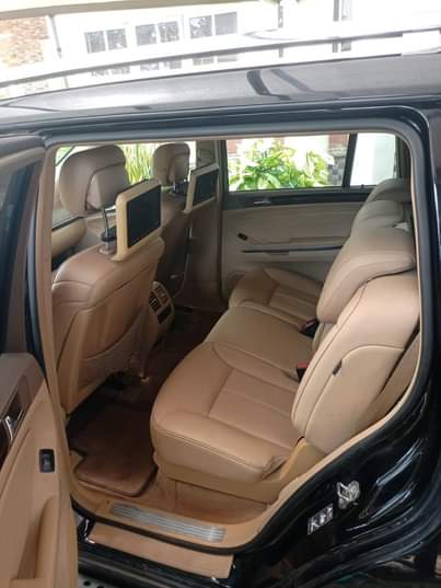 A picture of Mercedes Benz. GL 450 2011 model