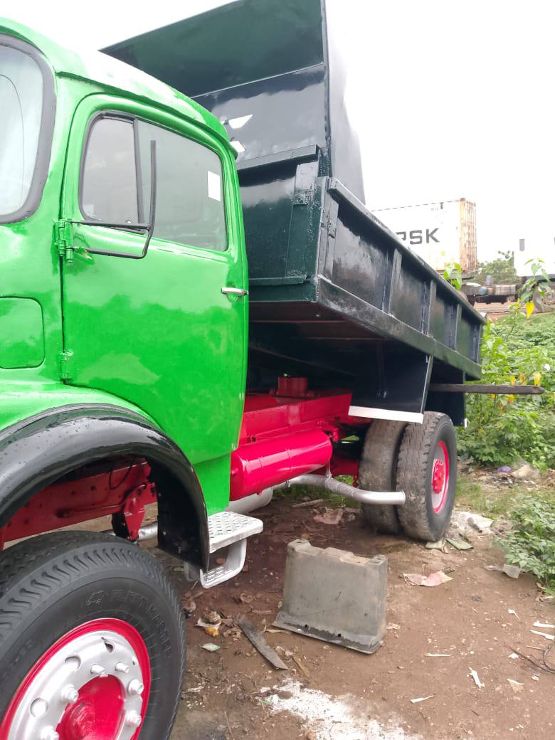 A picture of Fairly used 911 tipper truck for sale With man diesel