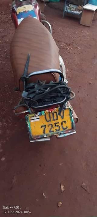 A picture of BAJAJ BOXER 100CC Only body needs a simple repaired but