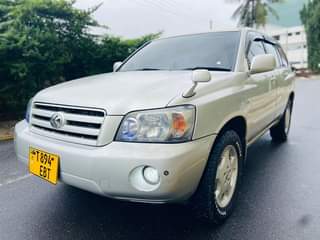 A picture of KLUGER GARI NZURI SANA BEI MILON 30 CALL 0715046617