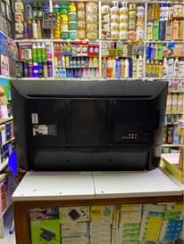 A picture of LG FLAT