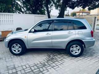 A picture of TOYOTA RAV4 Engine code 1zz Engine capacity 1790cc Full ac
