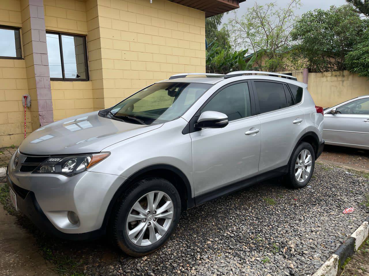 A picture of RAV4 2014