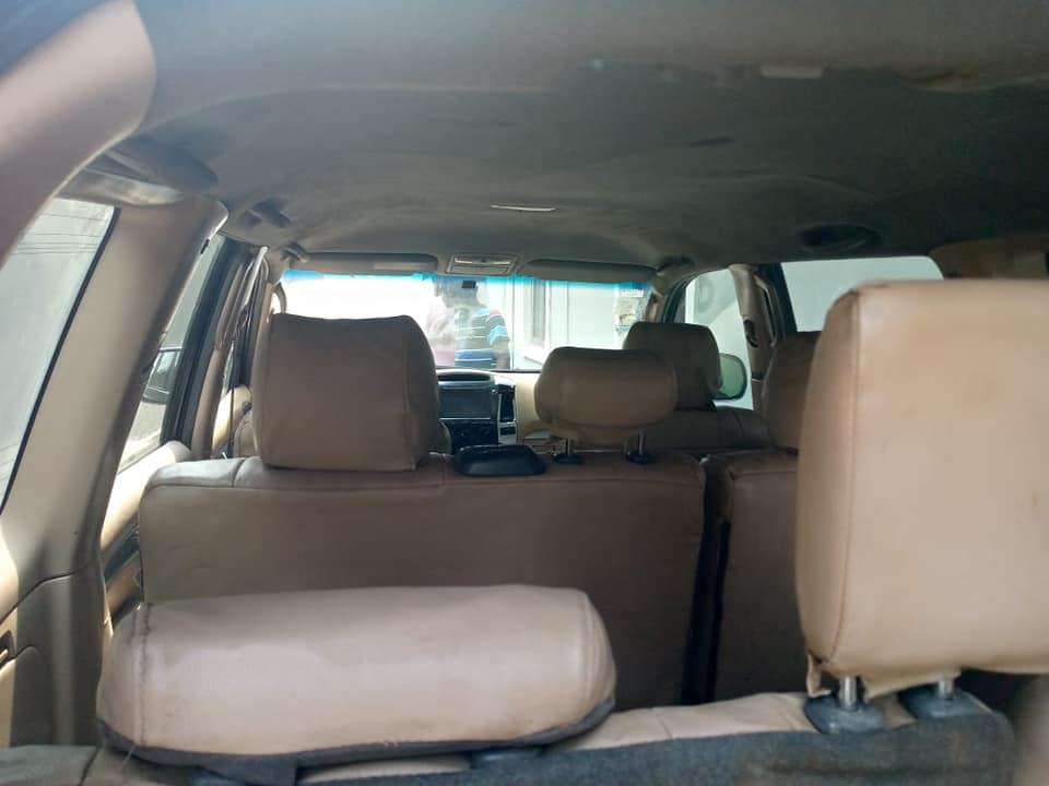 A picture of 2005 Landcruiser Prado