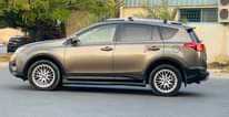 A picture of 2015 Toyota Rav4 limited full option whatsapp no 00971563819795