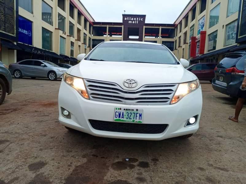 A picture of 2010 Toyota venza 4plug going for 10m everything is working