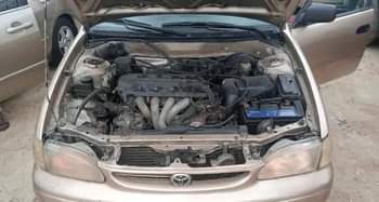 A picture of 2000 Corolla Buy and drive 900k very last Agent commission