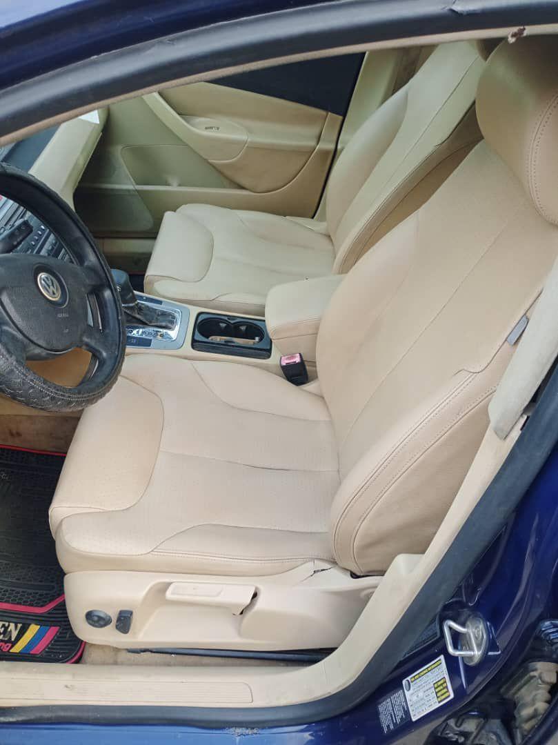 A picture of 2006 Volkswagen passat