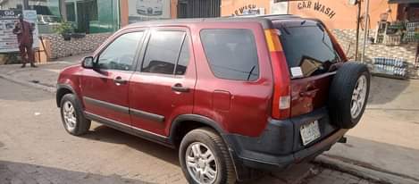 A picture of 2004 Honda CRV