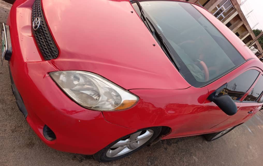 A picture of Toyota matrix