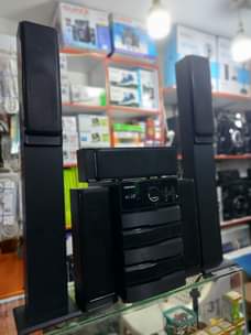 A picture of HOMETHEATRE 5.1 MAXIMUM BASS AND SOUND