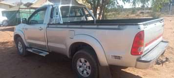 used toyota hilux