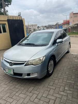 A picture of Honda civic 08 Hybrid 