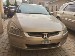 A picture of Honda Accord 04