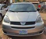 A picture of Clean Nigerian Used Toyota Sienna 2005