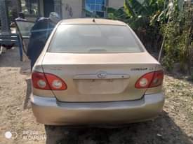 A picture of Corolla 2004