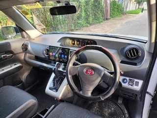 A picture of Toyota rumion 2010