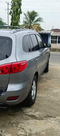 A picture of Sharp Hyundai Santa Fe Nothing to fix Going for 3