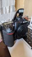 A picture of Nikon d200 body mzgo ni mpy elew neno mpya haija