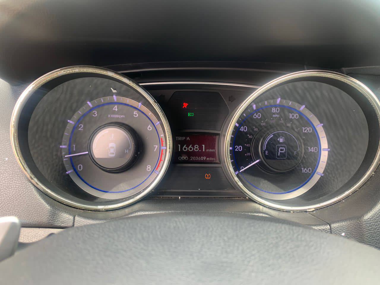 A picture of Hyundai Sonata 2012 Model