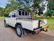 A picture of Toyota landcruiser 2013
