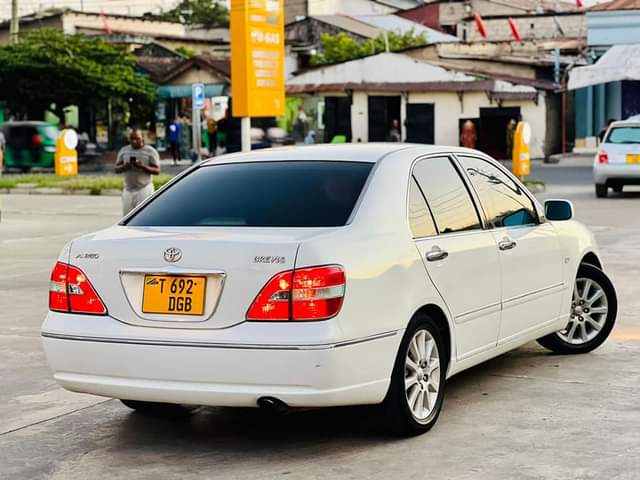 A picture of Toyota brevis