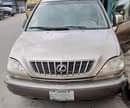 A picture of 2003 Rx300 203
