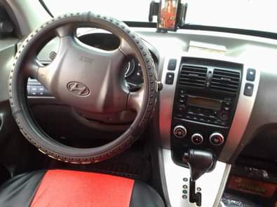 A picture of 06 Hyundai Tucson FirstBody 4WD V6 Utouch Engine Gear Ac