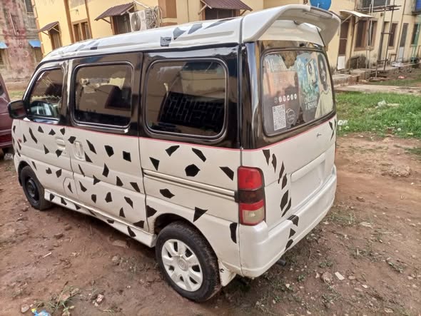 A picture of Suzuki every mini bus