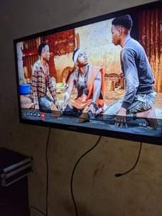 A picture of Samsung tv inch 32 naitaji 230 Haina kipengelee chochote location