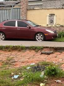 A picture of Lexus es330