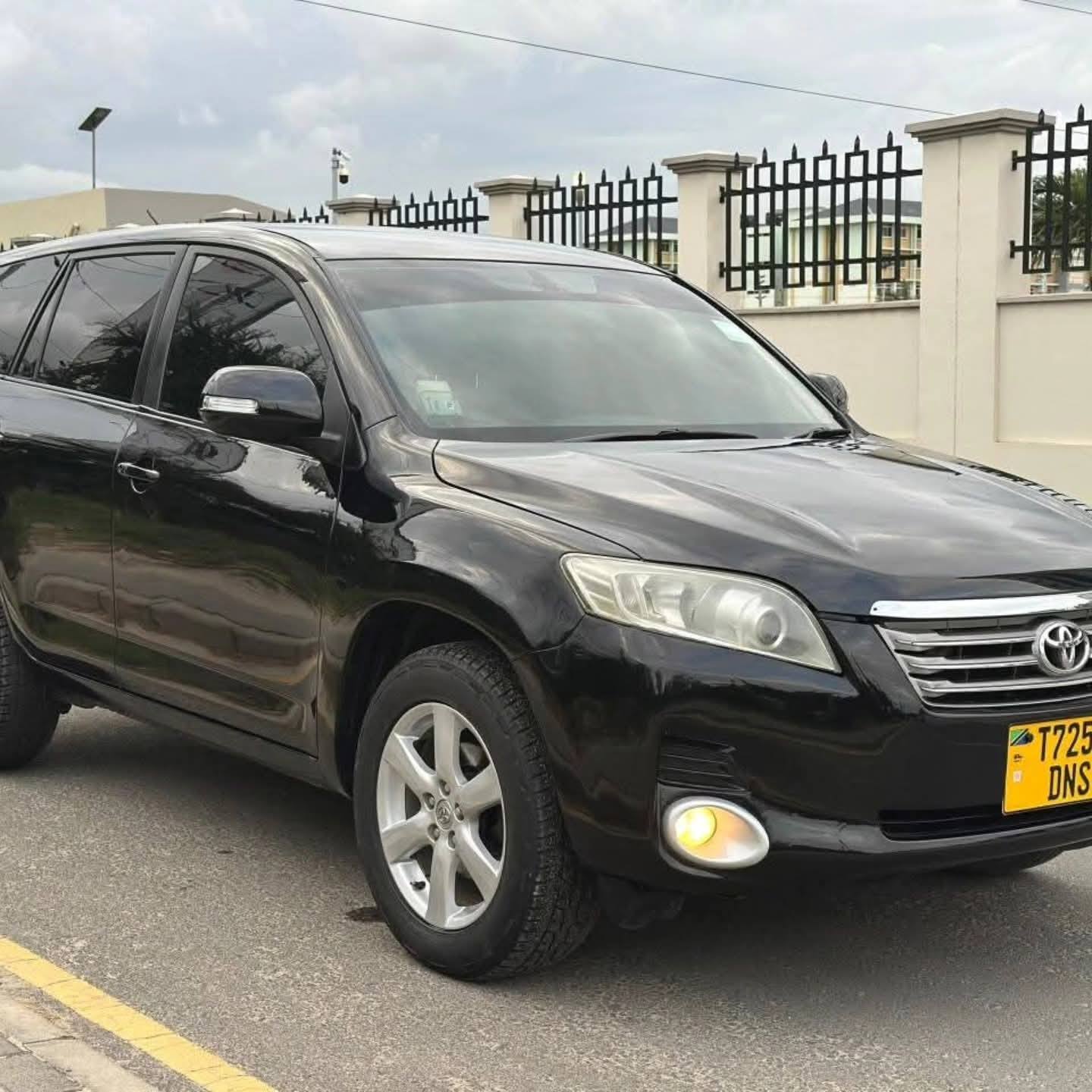 A picture of  Price 22M Toyota Vanguard Cc 2360 Year 2009 Mileage