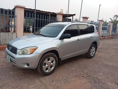 A picture of Toyota Rav4