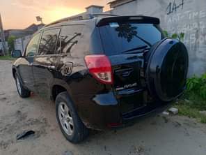 A picture of Clean 2008 Toyota rav4 wt 4plug engine buy and drive