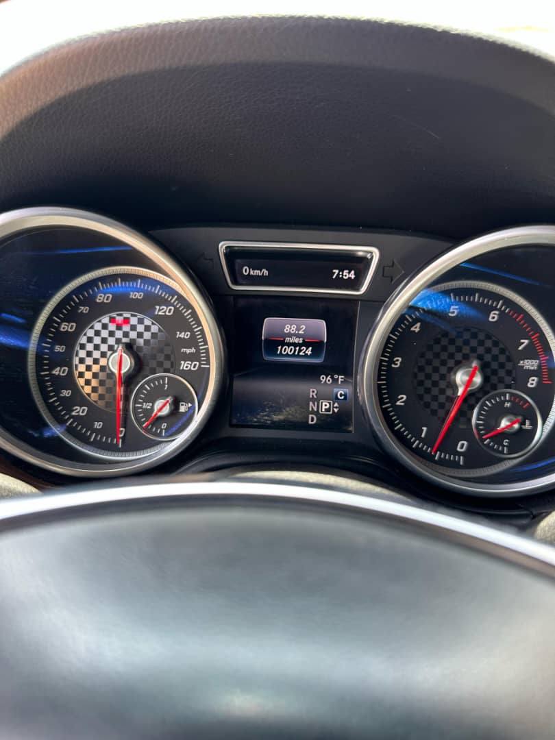 A picture of MERCEDES BENZ GLE350