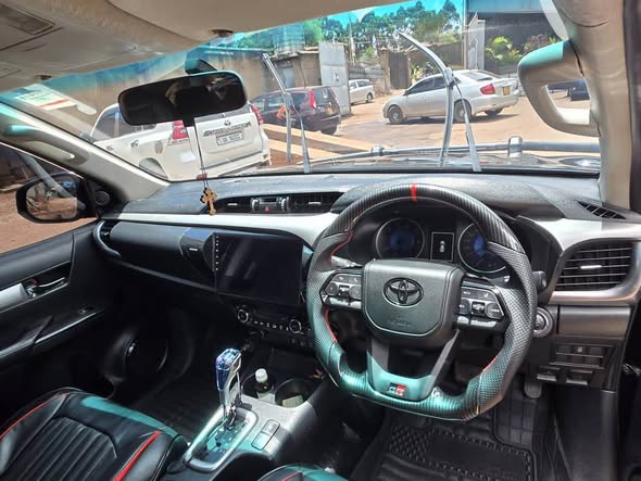 A picture of Toyota Hilux for sale Q