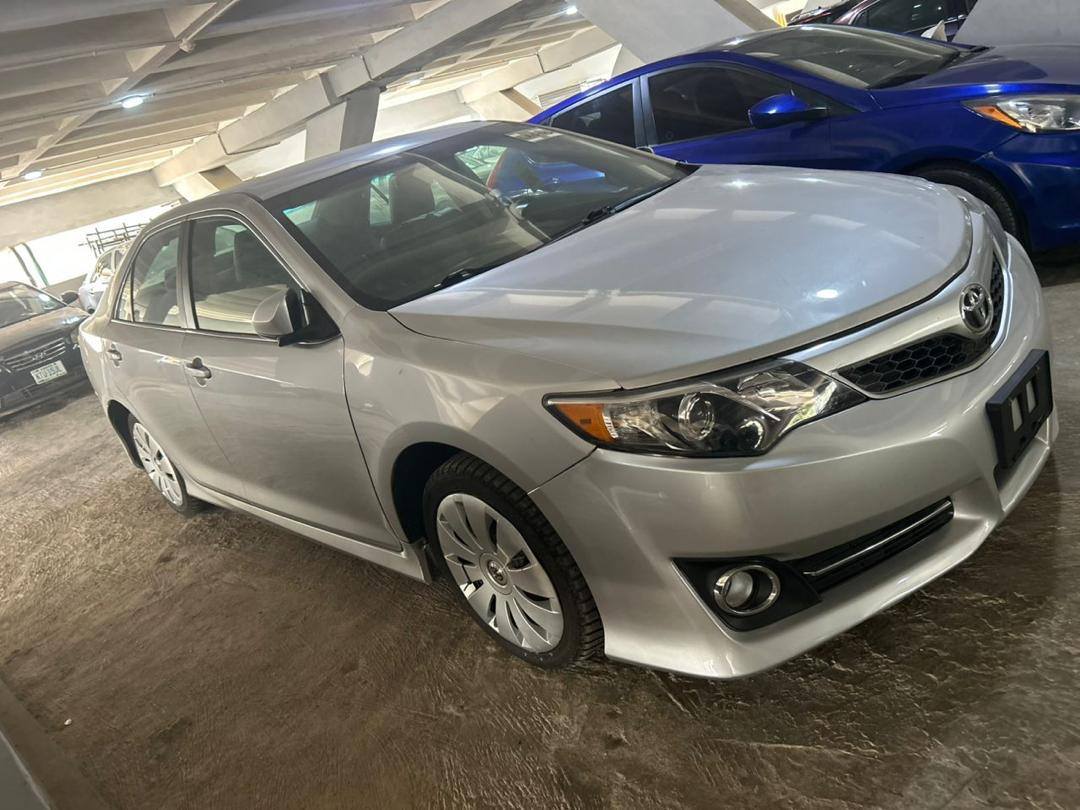 A picture of Toyota Camry 2014 Tokunbo accident free Spare tyre Clean engine