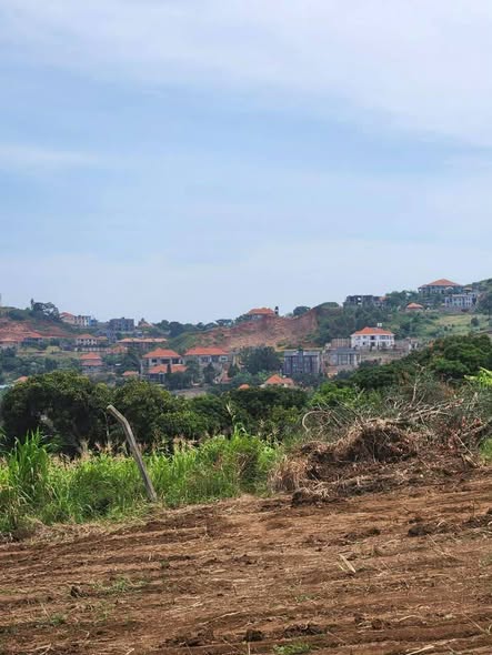 A picture of PLOTS FORSALE IN NAMULANDA BWEYA ENTEBBE ROAD 12DECIMALS AT 120M